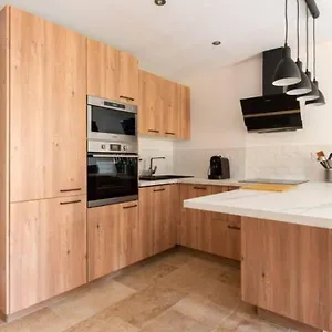 Le Marronnier 3: Superbe Au Coeur De La Petite Venise Appartement
